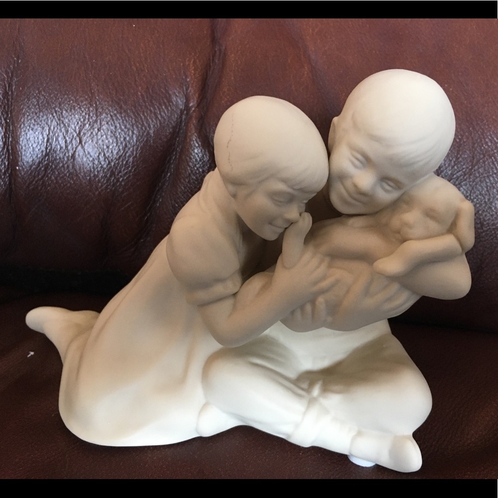 Sweet Hansen Classics Fine Porcelain “Heads or Tails” 1993 collectible figurine